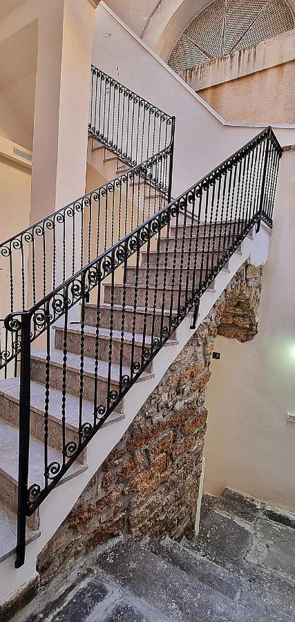 Dimora Ventimiglia Apartment Cefalu Ngoại thất bức ảnh